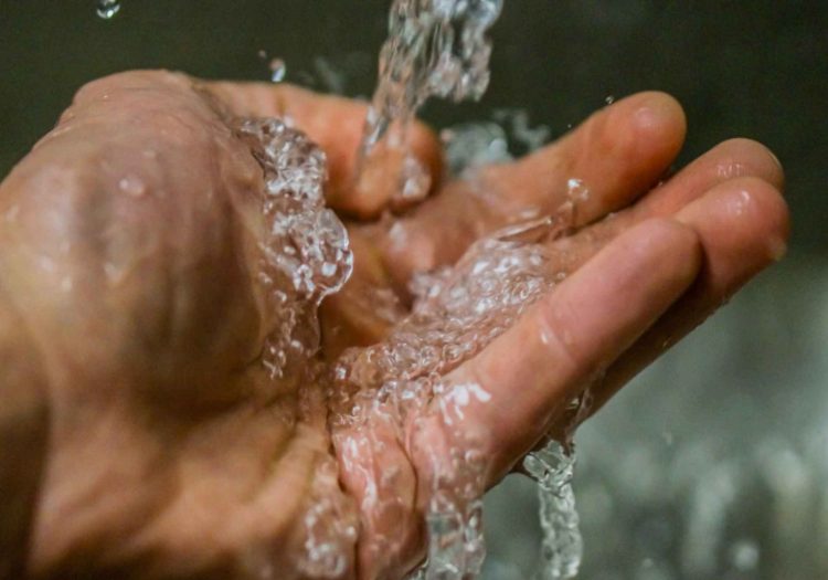 Cholera travel risks and prevention