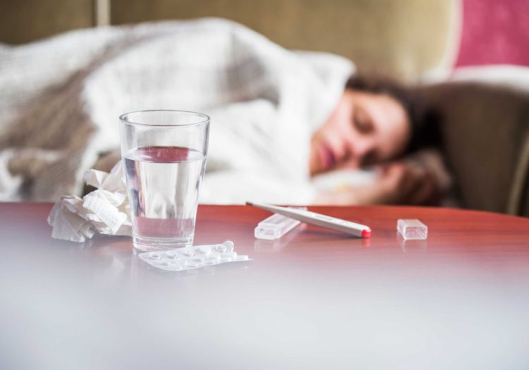 what are the common symptoms of typhoid fever